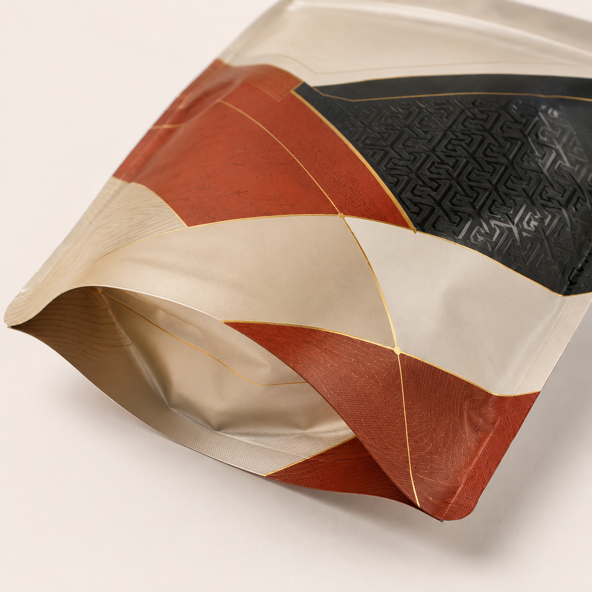 Stand-up pouch bottom gusset detail