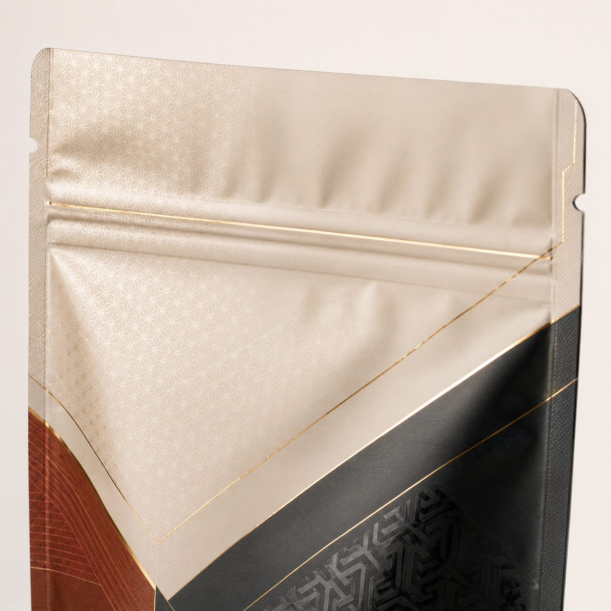 Stand-up pouch zipper and top seal detail