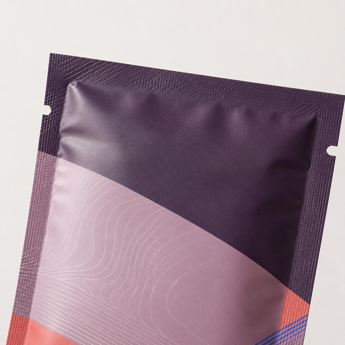 Flat pouch tear notch and top seal detail